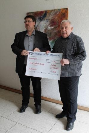 Junge Briefmarkenfreunde Worms erhalten Förderpreis